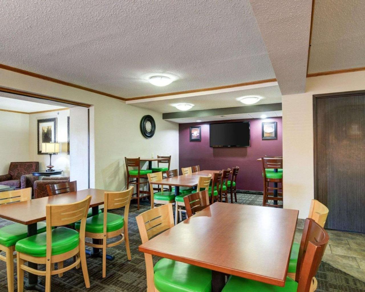 Quality Inn Fort Smith I-540 מראה חיצוני תמונה